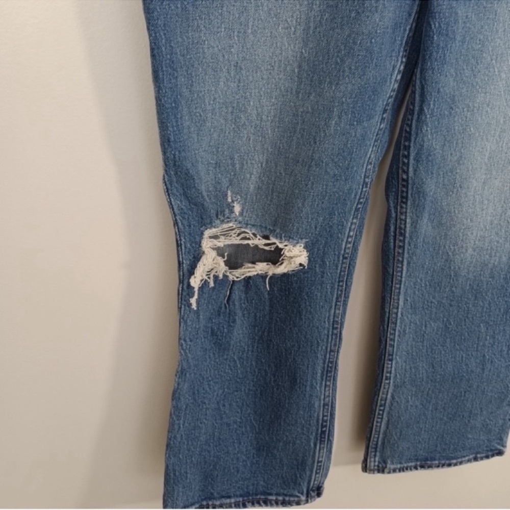 Abercrombie & Fitch Ultra High Rise Kick Flare Curve Love Jeans - Picture 7 of 12